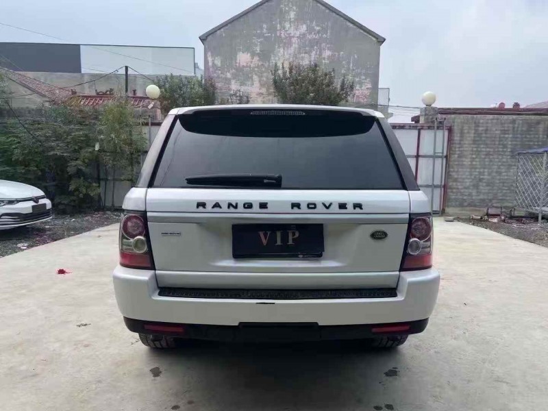 淄博12年路虎揽胜运动9