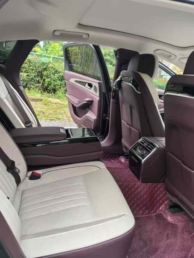 襄阳24年红旗H94