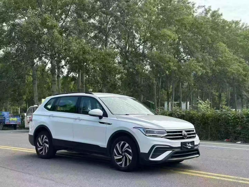 枣庄22年大众途观3