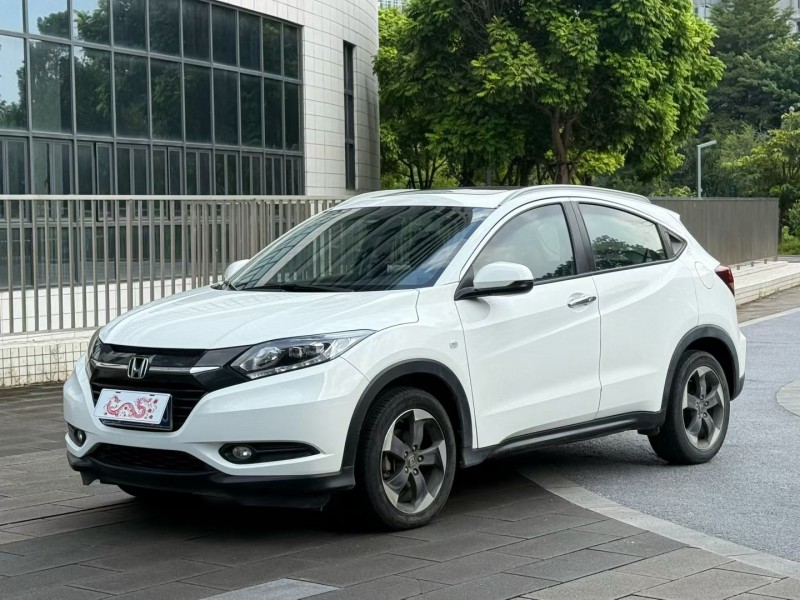 佛山17年本田缤智2