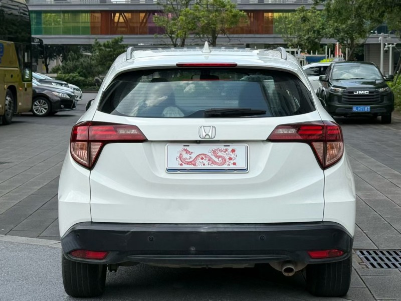 佛山17年本田缤智9