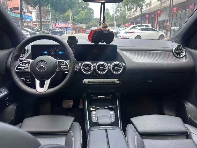 长沙22年奔驰GLA5