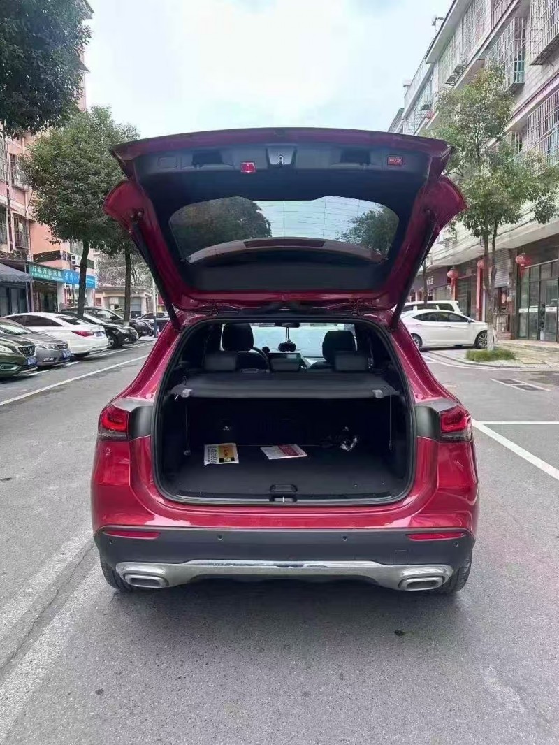 长沙22年奔驰GLA8