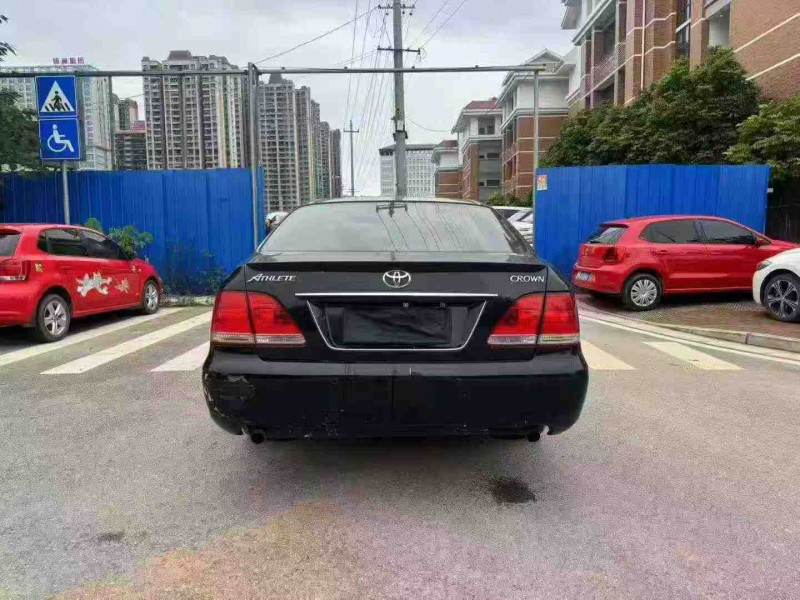 南宁06年丰田皇冠9