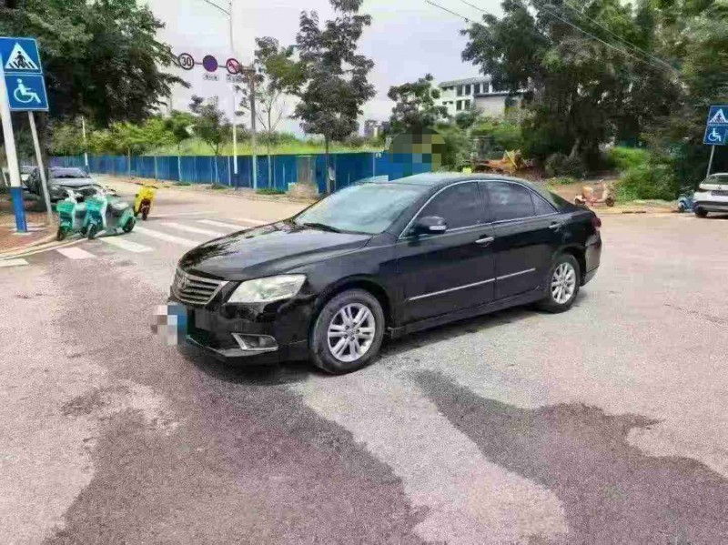 南宁11年丰田凯美瑞3