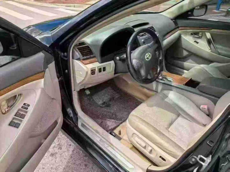 南宁11年丰田凯美瑞4