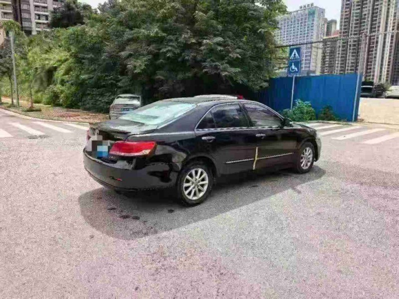 南宁11年丰田凯美瑞7