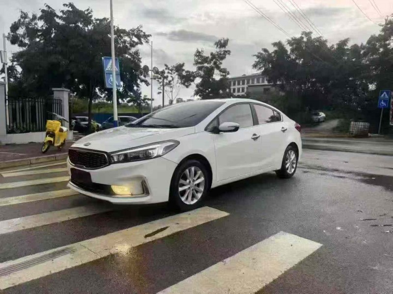 南宁17年起亚K33