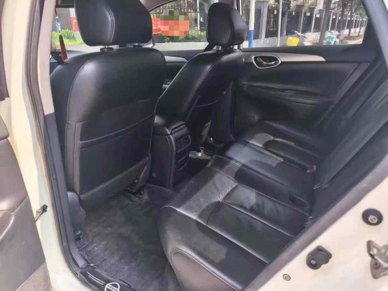 南宁15年日产轩逸6