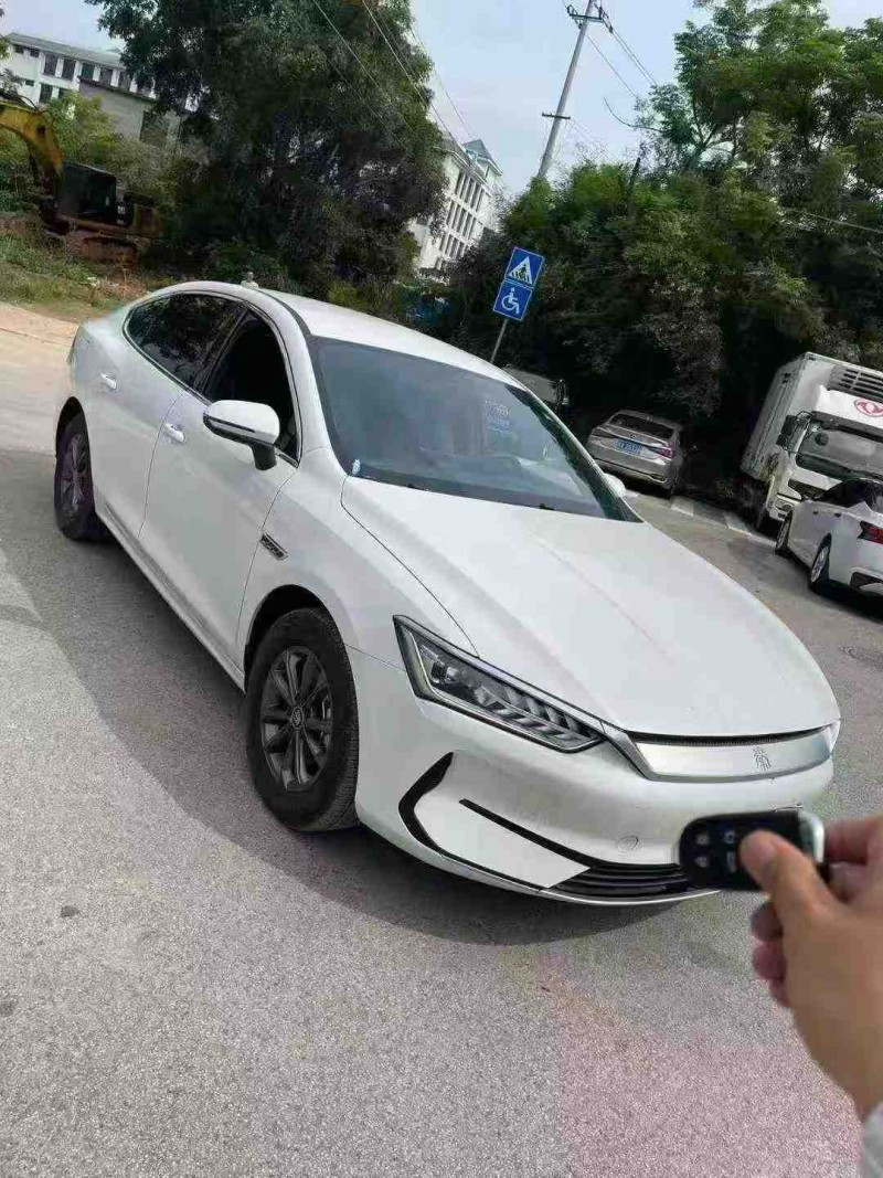 南宁24年比亚迪秦1