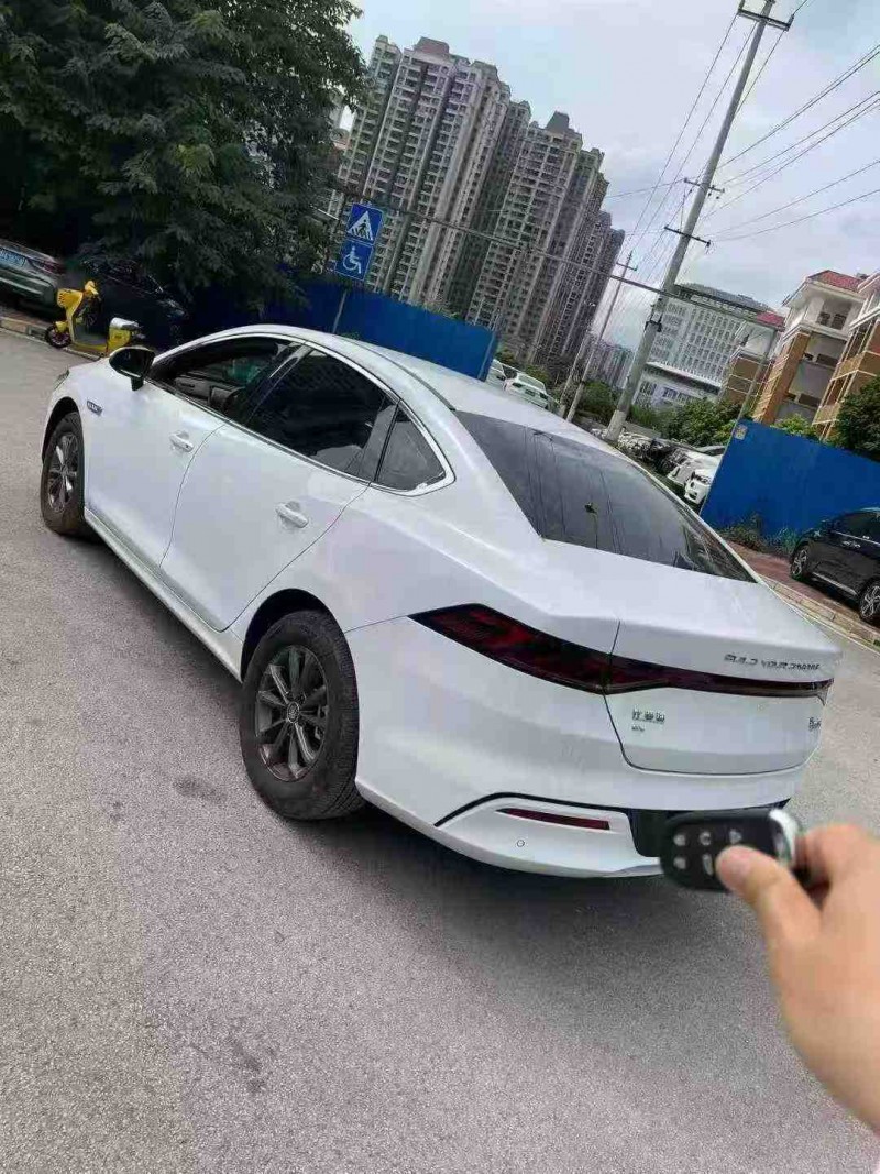 南宁24年比亚迪秦8