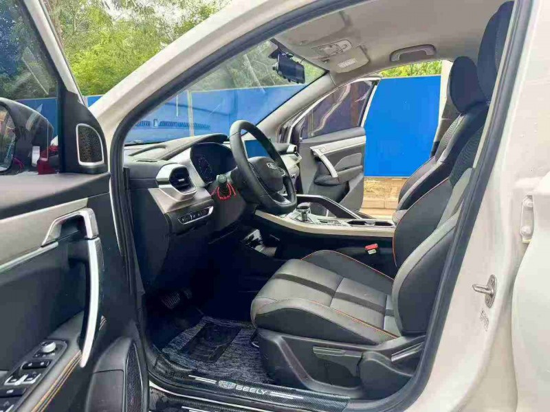 南宁23年吉利缤越4