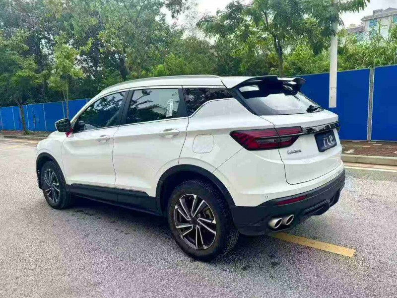 南宁23年吉利缤越7