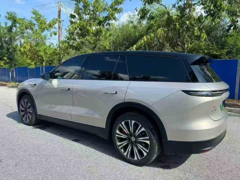 南宁23年蔚来ES87