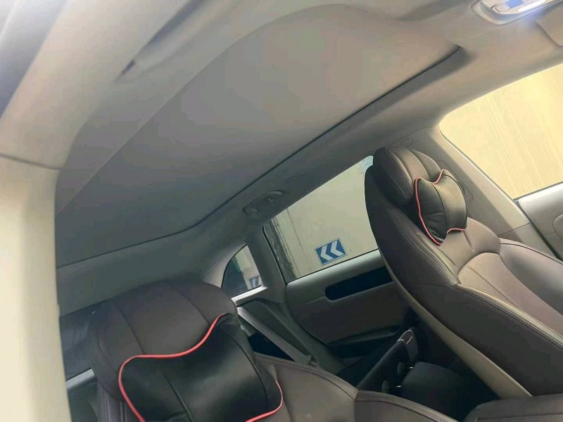 台州23年零跑汽车C118