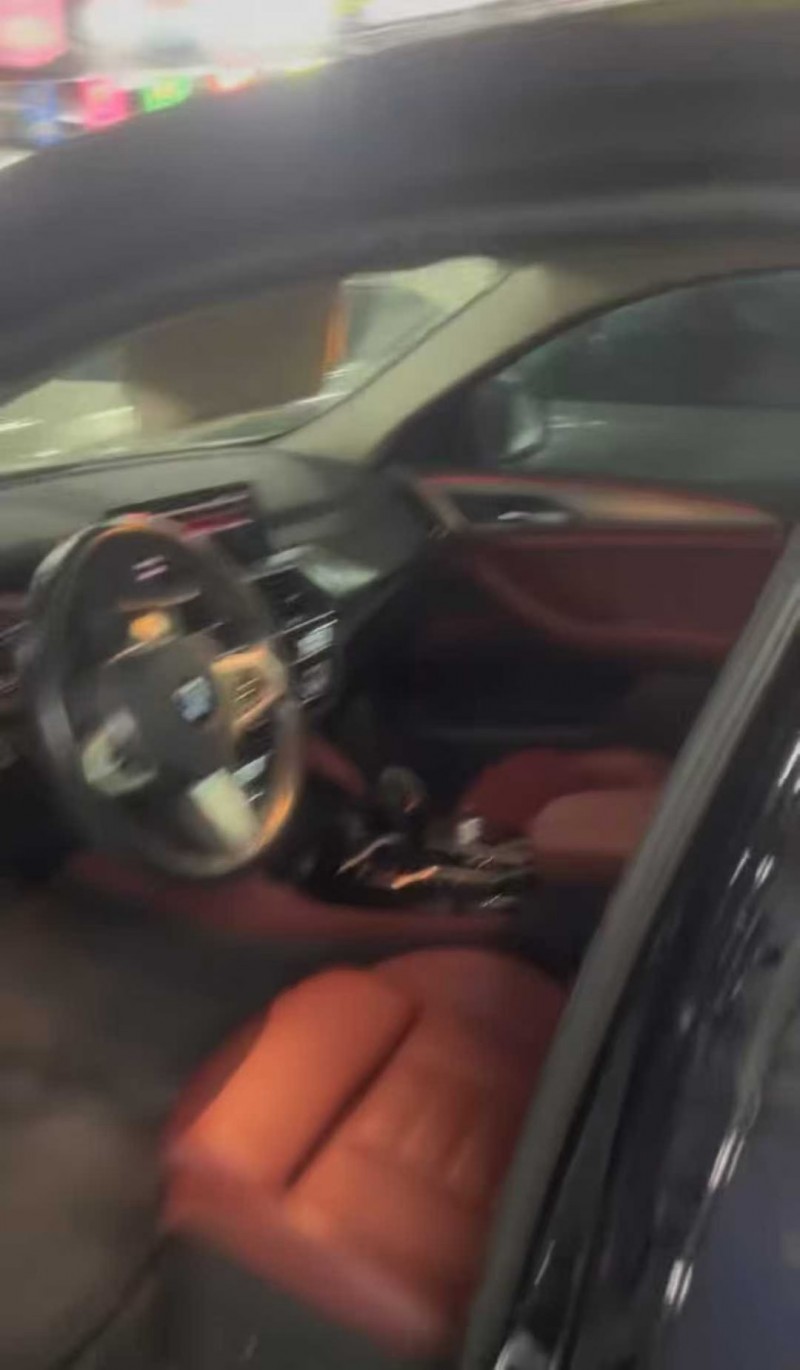 广州21年宝马X42