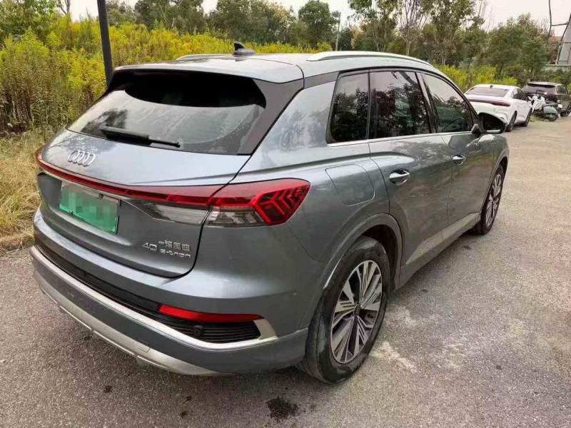 广州23年奥迪Q47