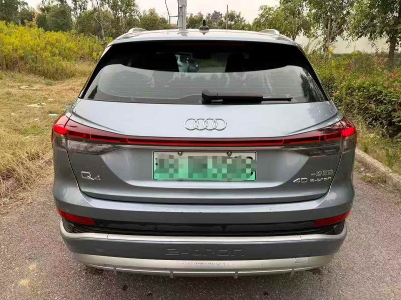 广州23年奥迪Q48