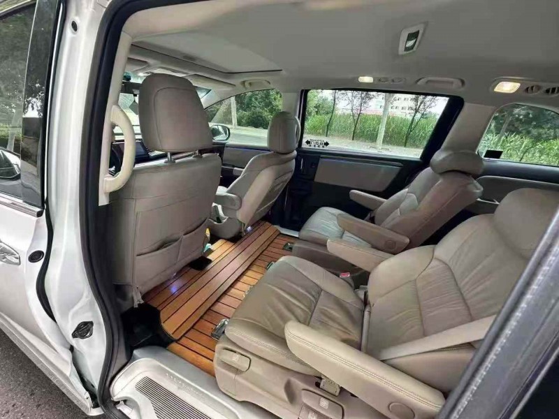 承德18年本田奥德赛9