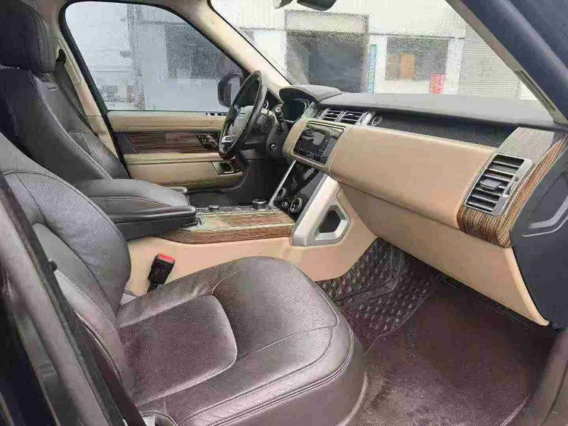 襄阳19年路虎揽胜行政8