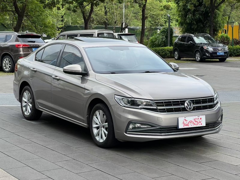 佛山19年大众宝来3