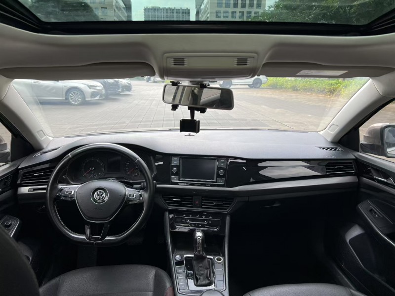 佛山19年大众宝来4