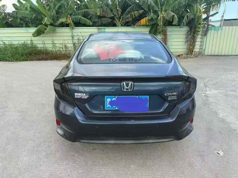 佛山18年本田思域8