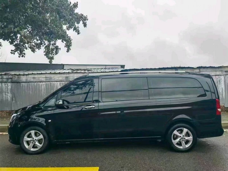 石家庄18年奔驰威霆5