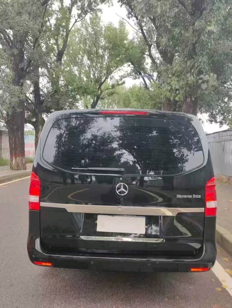 石家庄18年奔驰威霆9