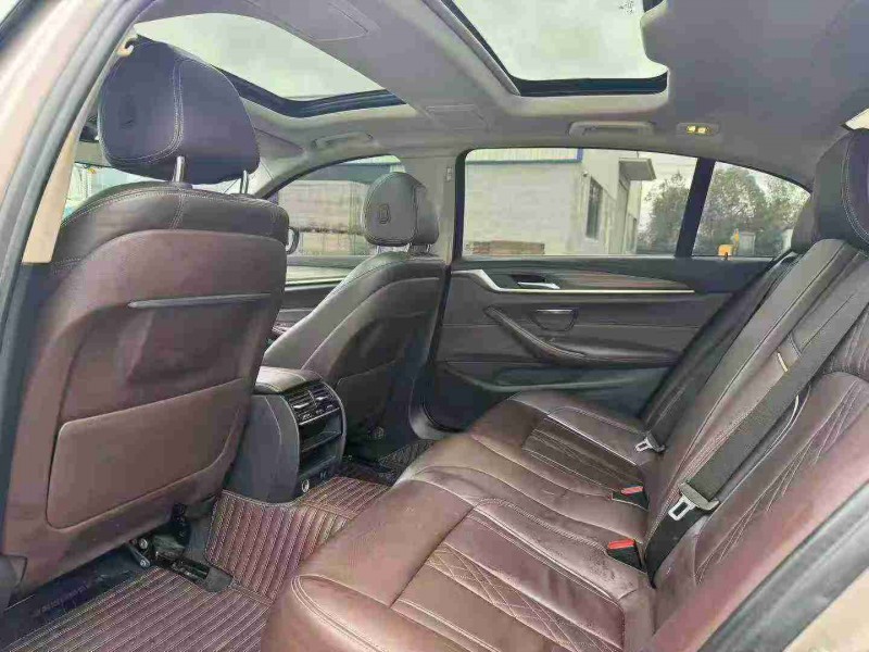 襄阳19年宝马5系4