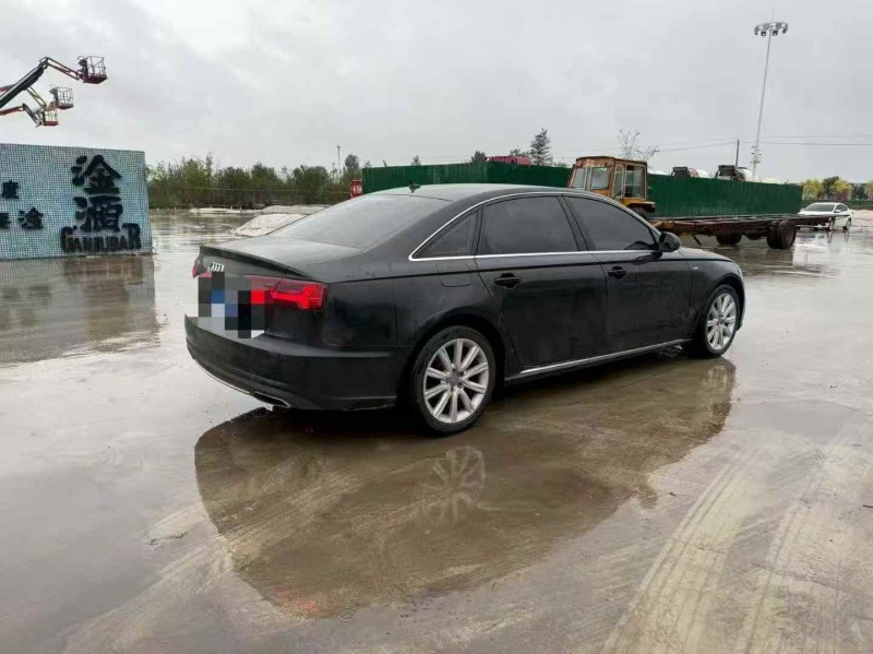 济宁18年奥迪A6L8