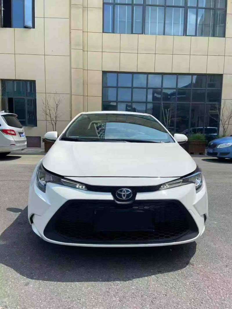 襄阳23年丰田雷凌1