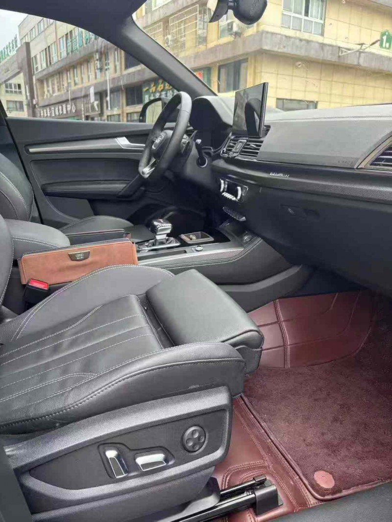 襄阳23年奥迪Q58