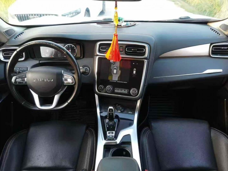 嘉兴22年领克014