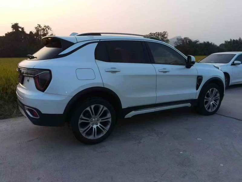 嘉兴22年领克017