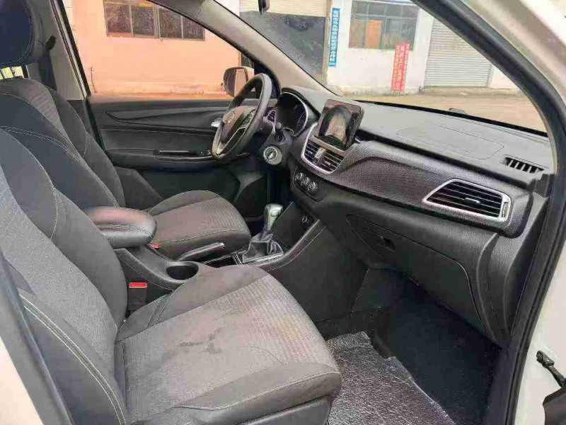 襄阳20年宝骏7308