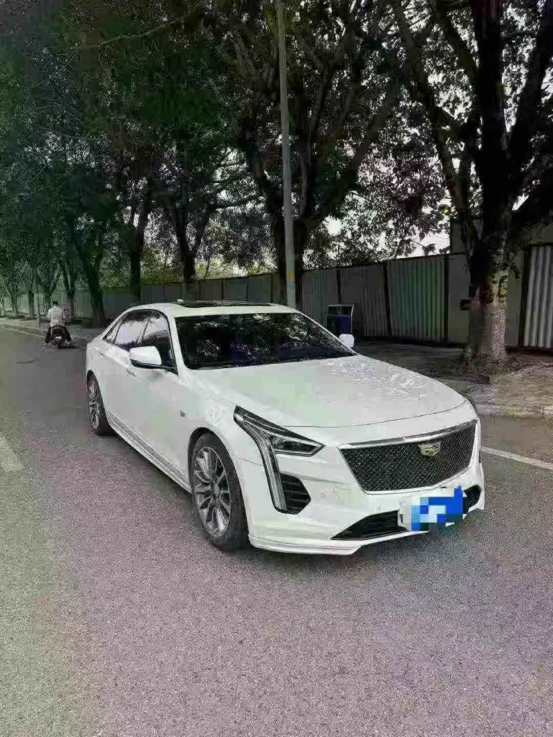 重庆20年凯迪拉克CT63