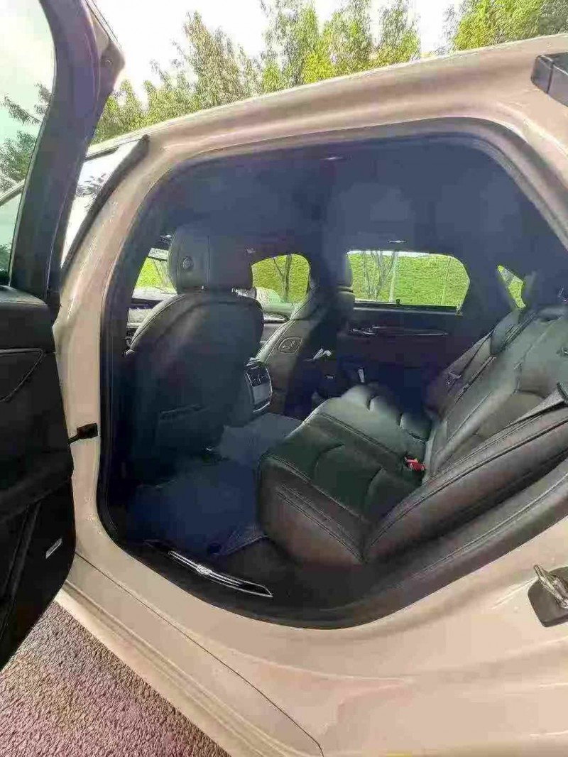 重庆20年凯迪拉克CT66