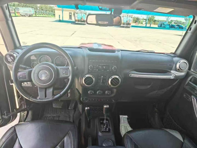 邢台16年Jeep牧马人4