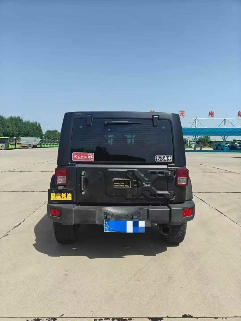 邢台16年Jeep牧马人9