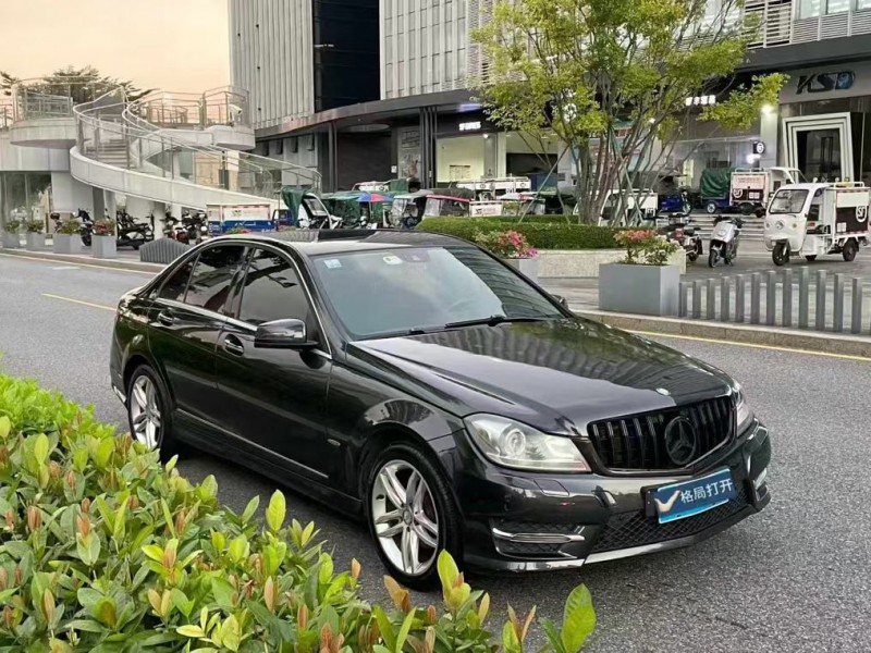 深圳14年奔驰C2