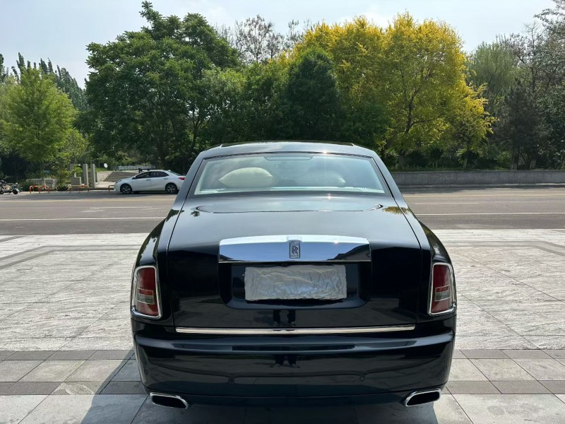 唐山15年劳斯莱斯幻影8