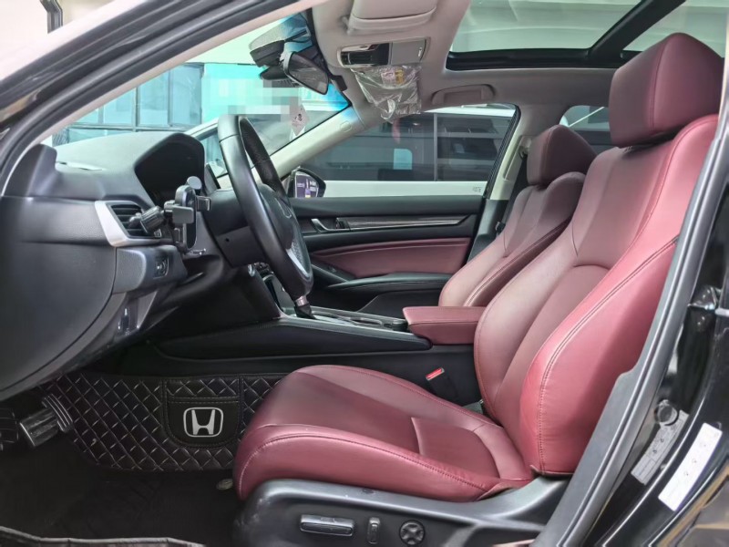 深圳23年本田雅阁4