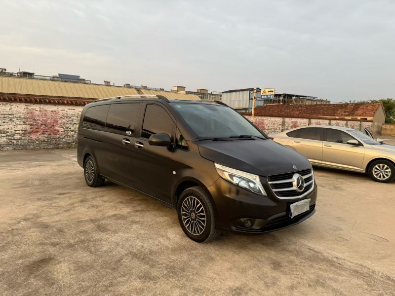 徐州19年奔驰威霆4