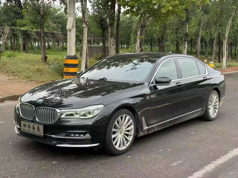 保定16年宝马7系2