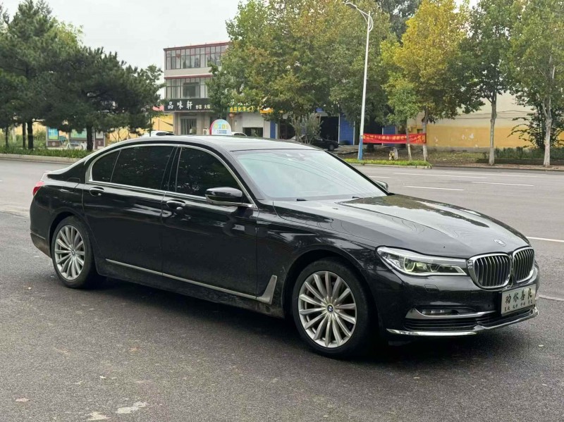 保定16年宝马7系3