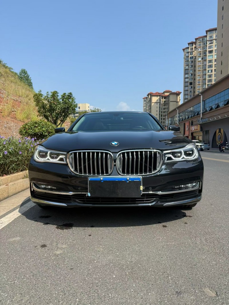 娄底19年宝马7系1