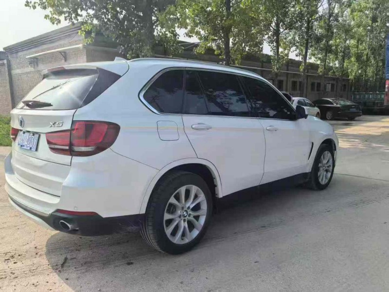 保定19年宝马X58