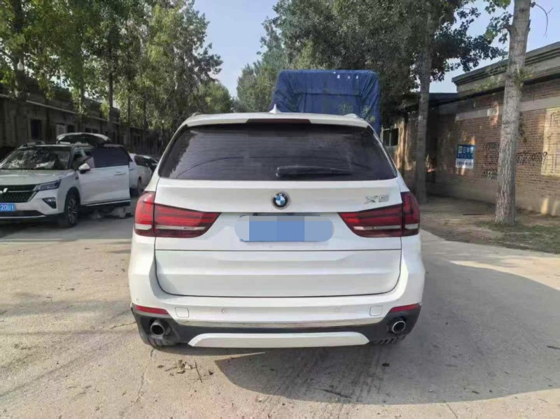 保定19年宝马X59