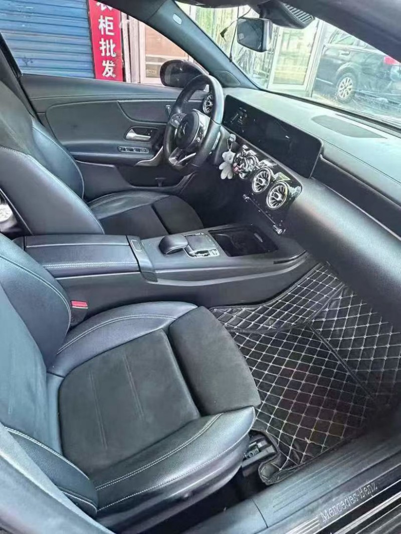 桂林19年奔驰A9